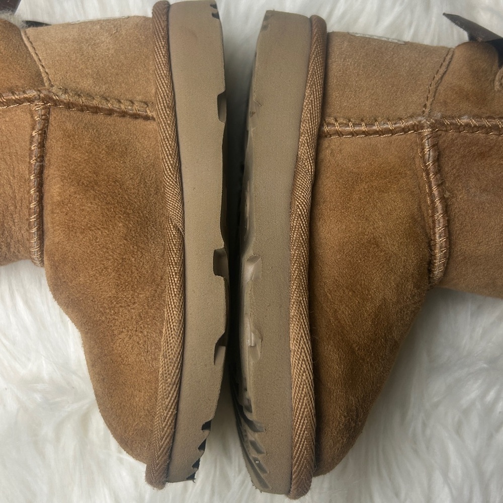 UGG Boots UGG Toddler Girls Kids Bailey Bow II Boots Size 6 Chestnut UGG Booties - Picture 12 of 16